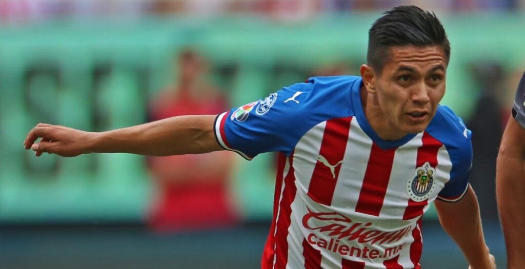 Chivas aplica ‘cero tolerancia’ y da de baja a cuatro jugadores thumbnail