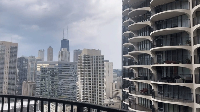 En Chicago activan alarmas por reportes de tornado thumbnail