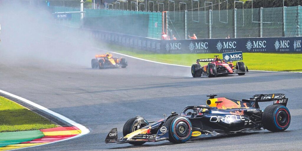Fernando Alonso remonta para ser quinto en otro triunfo de Verstappen thumbnail