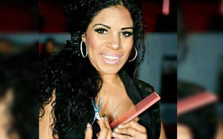 Su historia en la moda y en el maquillaje para Lashawndra Harris thumbnail