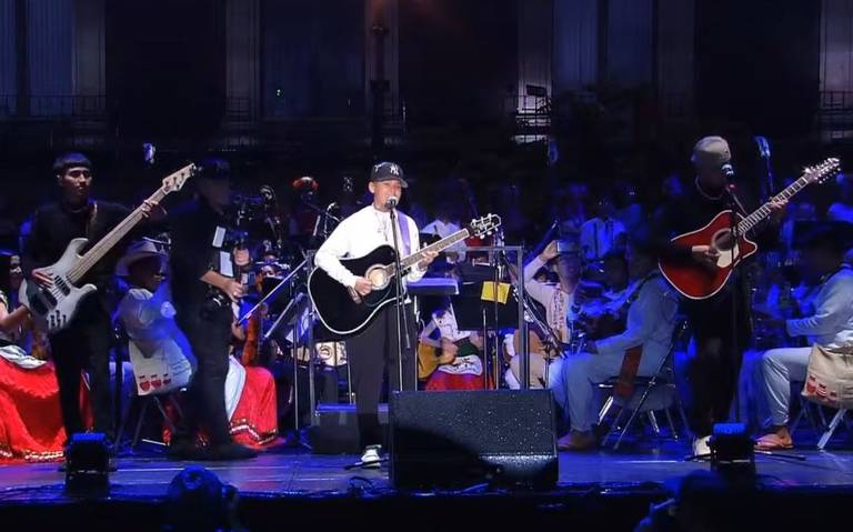 Abuchean a Yahritza y su Esencia en el Zócalo; sólo tocaron una canción thumbnail