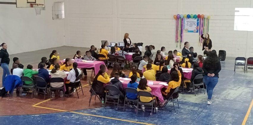 Llevan el taller Alzando la Voz a escuelas secundarias de Ciudad Juárez thumbnail