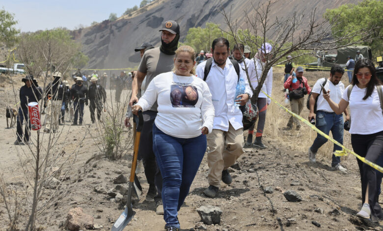 5.1 Ceci Flores cuestiona dictamen de Fiscalía aseguran son restos de animales thumbnail