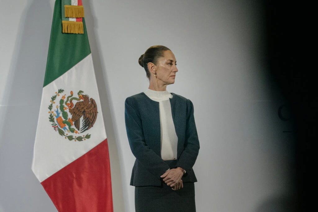 03int-mexico-sheinbaum-01-zjfm-superjumbo-k3X17Ait9 thumbnail