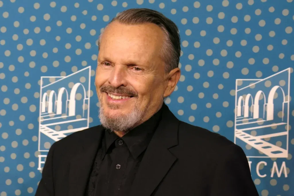31. Viaja Miguel Bosé a Colo thumbnail